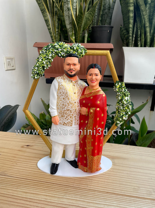 personalised Couple 3D Miniature with gold frame