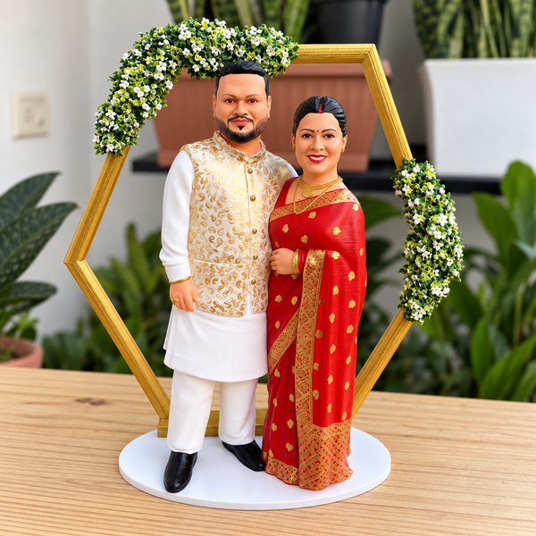 personalised Couple 3D Miniature with gold frame