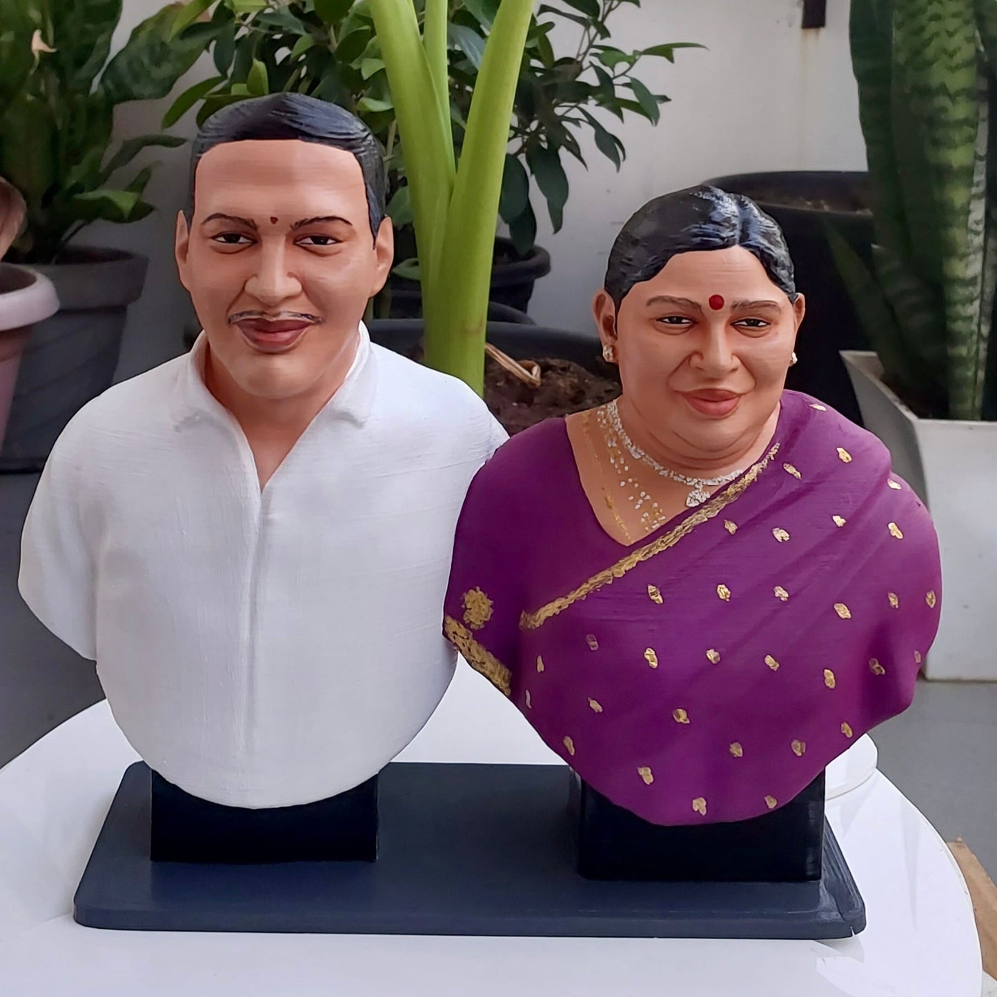 couple half body 3d miniature